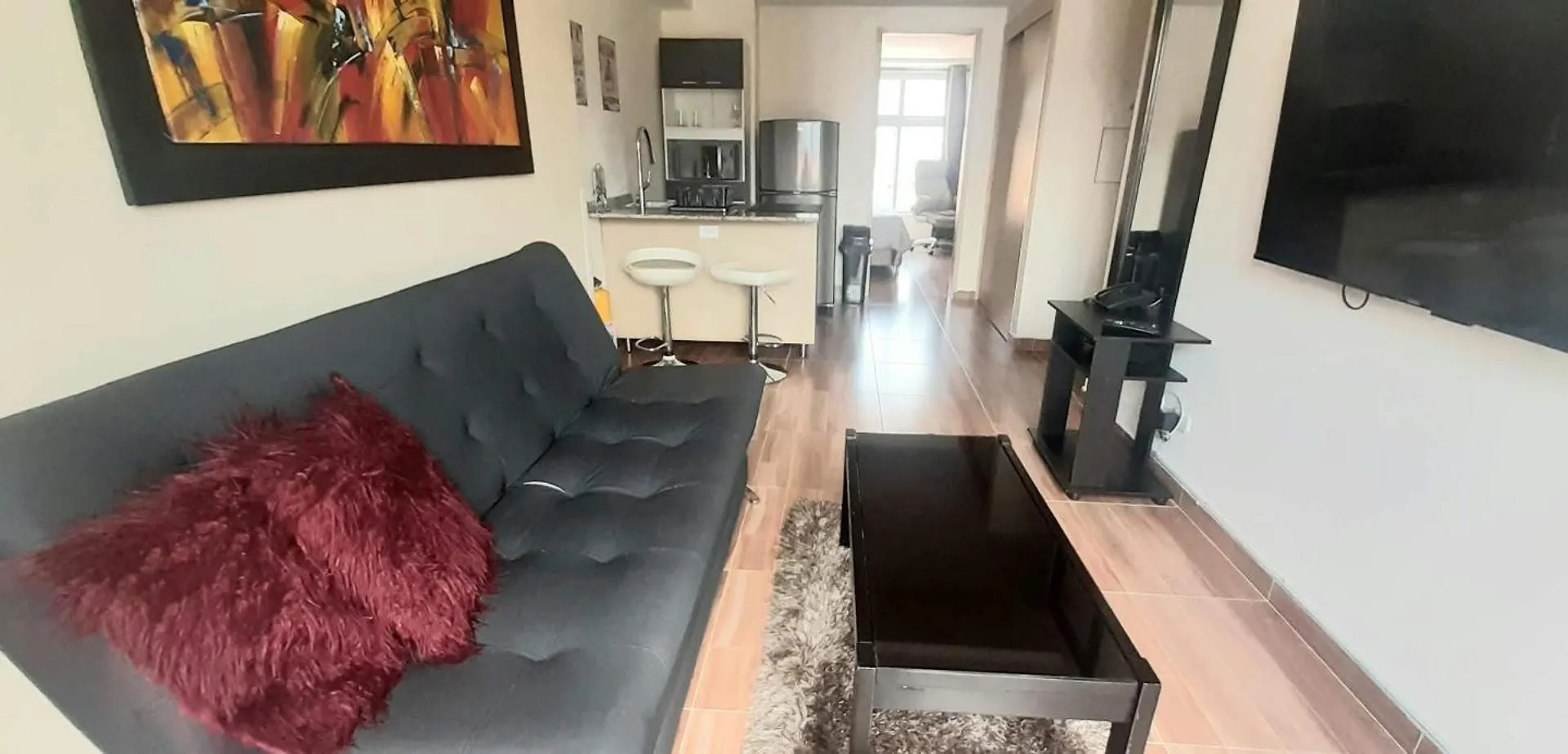 New Comfortable Laureles Apartment Great Location! Medellin